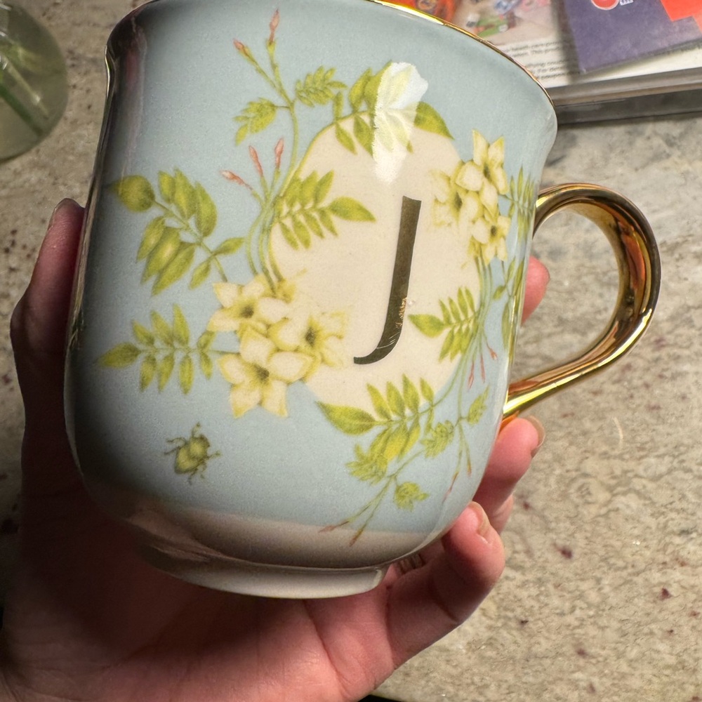 Anthropologie Lou Rita Nature Table “J” Mug with Gold Handle - Picture 4 of 7